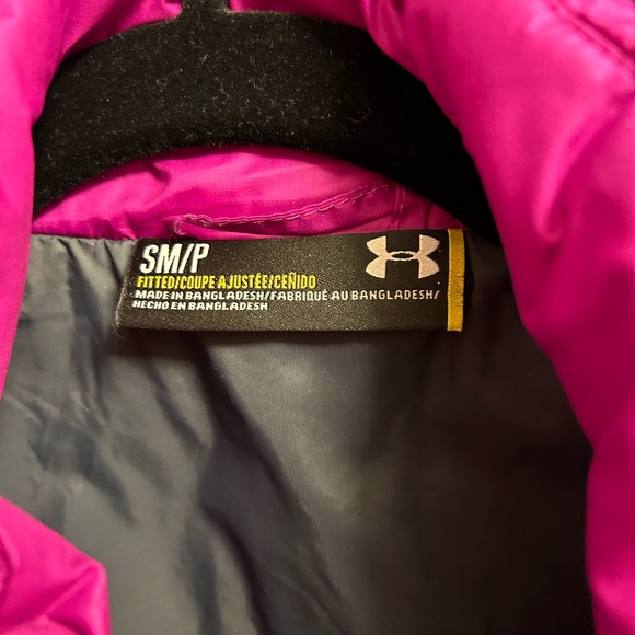 NWOT Under Armour Down Vest - small - Picture 2 of 2